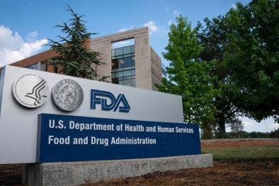FDA yêu cầu thu hồi và cảnh báo một số loại thuốc nhỏ mắt có thể gây nguy cơ nhiễm trùng mắt nghiêm trọng
