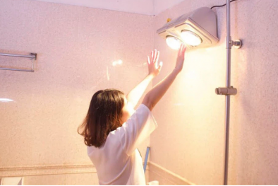 Cách chọn đèn sưởi nhà tắm dựa trên công suất đảm bảo an toàn, tiết kiệm điện 