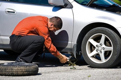 Cẩn trọng trước tình trạng lốp xe xuống hơi chậm 