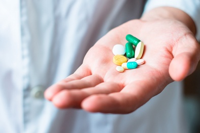 Sốc phản vệ độ II do tự mua thuốc điều trị viêm họng tại nhà