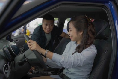 'Lái nữ' mua xe dịp cuối năm: Xe phải đẹp, thông minh, phong cách và tiết kiệm chi phí!