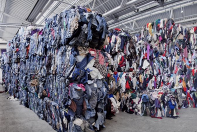 EU cấm tiêu hủy quần áo tồn kho nhằm ngăn chặn xu hướng thời trang nhanh và giảm thiểu rác thải