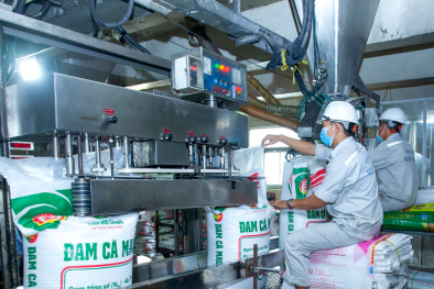 Nhà máy Đạm Cà Mau cán mốc sản xuất 10 triệu tấn Ure