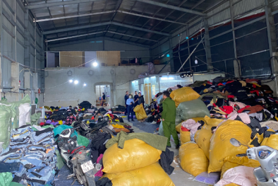 Bắc Giang phát hiện gần 1.900 áo khoác không rõ nguồn gốc, xuất xứ bán livestream 