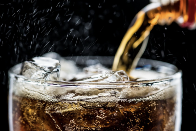 Nguy cơ mất an toàn sức khoẻ do lạm dụng đồ uống có đường trong dịp Tết Nguyên đán
