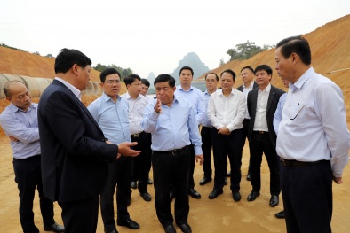 Bộ trưởng Bộ KH&ĐT đôn đốc giải ngân vốn đầu tư công tại dự án cao tốc Tuyên Quang - Hà Giang 