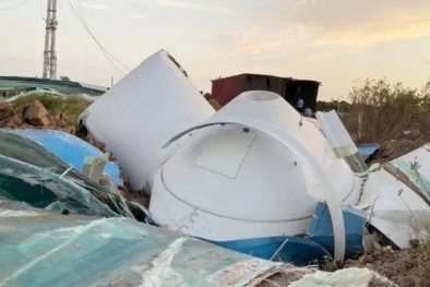 Bạc Liêu: Cánh quạt tuabin điện gió bị rơi khỏi trụ