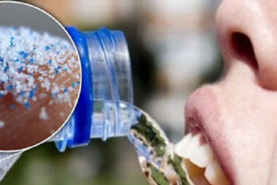 Nhà khoa học chỉ cách đơn giản nhất để loại vi nhựa khỏi nước uống