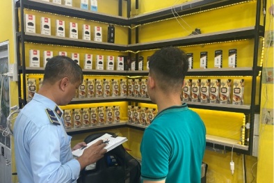 TP. Hồ Chí Minh thu giữ hàng trăm sản phẩm thuốc lá điện tử lậu