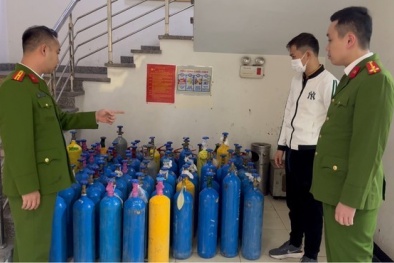 Hà Nội: Phát hiện kho khí cười nằm sâu trong bãi trông giữ xe