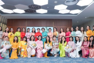 Ban Nữ công Công đoàn PV GAS gửi tặng gần 500 bộ áo dài cho phụ nữ tỉnh Lào Cai nhân tháng Ba yêu thương