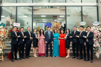 Vietcombank khai trương hoạt động chi nhánh Nam Thăng Long