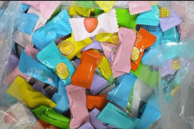 Lâm Đồng: Nhiều học sinh nhập viện sau khi ăn kẹo không rõ nguồn gốc