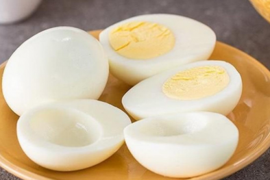 Bác sĩ khuyến cáo: Không nên ăn trứng quá nhiều để giảm cân vì có thể hình thành sỏi túi mật