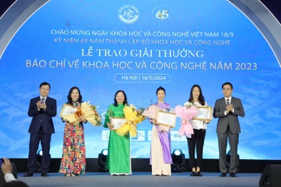 Trao Giải thưởng Báo chí về Khoa học và Công nghệ năm 2023