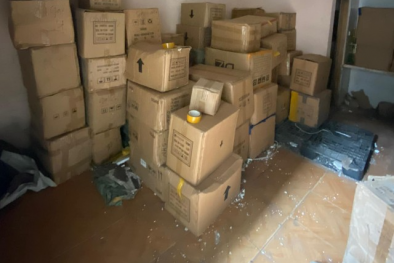 Hà Nội thu giữ lượng lớn sữa rửa mặt, nước tẩy trang không rõ nguồn gốc, xuất xứ