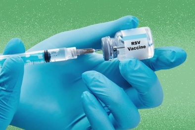 FDA phê duyệt vaccine ngừa RSV của Moderna dành cho người cao tuổi