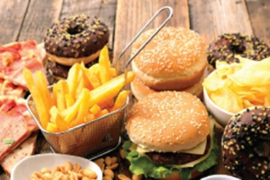 Tiêu thụ thực phẩm siêu chế biến ảnh hưởng nghiêm trọng tới giấc ngủ