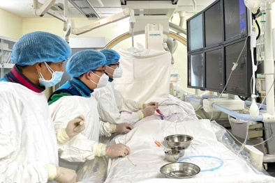 Cảnh báo đột quỵ do giác hơi trị liệu sai cách