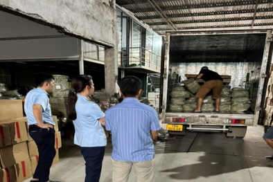 Hưng Yên: Xử phạt 2 cơ sở kinh doanh 1.598 sản phẩm hàng hóa không rõ nguồn gốc, giả mạo nhãn hiệu