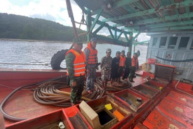 Kiên Giang: Phát hiện, tạm giữ 40.000 lý dầu DO không rõ nguồn gốc