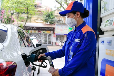 Xăng dầu đồng loạt tăng giá