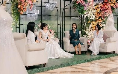 Các cặp đôi nô nức rủ nhau tham gia trải nghiệm xu hướng cưới mới tại Almaz Wedding Fair 2024
