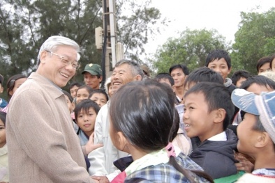 Đồng chí Nguyễn Phú Trọng, nhà lãnh đạo luôn gần gũi và lắng nghe dân