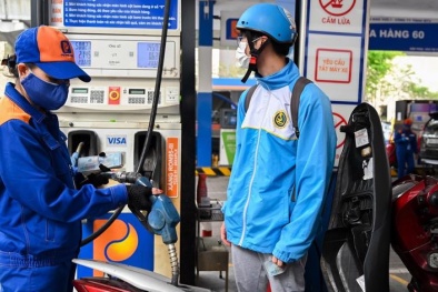 Giá xăng dầu đồng loạt giảm