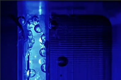 Tăng áp suất giúp loại bỏ nhiều hydro hơn từ lá nhân tạo