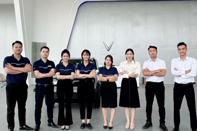 Đối tác của VinFast chuyển 11 đại lý từ bán xe xăng sang xe điện, sẽ mở sang cả nước ngoài