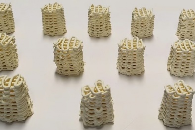 Phát triển lưới gốm tái sử dụng hút 'hóa chất vĩnh cửu' độc hại khỏi nước