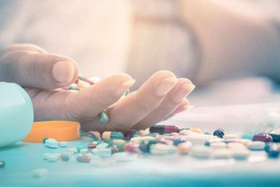 Nhập viện cấp cứu sau khi uống thuốc hạ sốt: Cảnh báo ngộ độc paracetamol