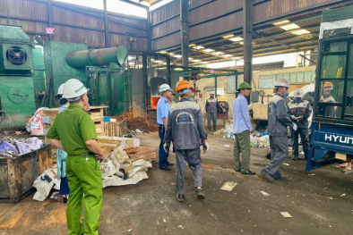 Hải Dương buộc tiêu hủy trên 3.700 hộp bánh kẹo không rõ nguồn gốc xuất xứ