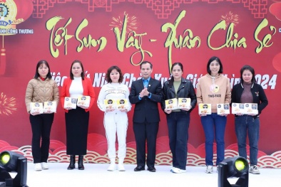 Nestlé Việt Nam trao tặng gần 200.000 phần quà cho hỗ trợ học sinh, sinh viên trên cả nước