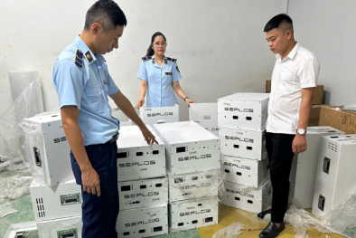 Quảng Ninh xử lý 03 vụ sử dụng mạng xã hội kinh doanh hàng giả và bánh trung thu nhập lậu