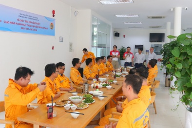 “Bữa cơm Công đoàn” - Ấm lòng người lao động PV GAS 