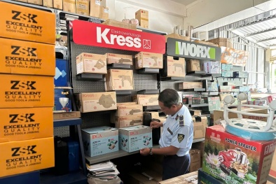 Đồng Tháp: Xử lý 2 cơ sở kinh doanh sản phẩm hàng hóa không rõ nguồn gốc xuất xứ