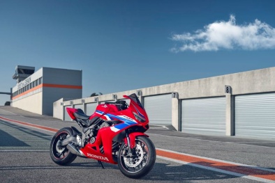 Công nghệ mô tô đầu tiên xuất hiện trên thế giới có trong loạt xe phân khối lớn thế hệ 2024 của HVN