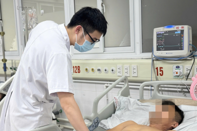 Mắc bệnh uốn ván nặng do bất cẩn khi đắp tường chống lũ