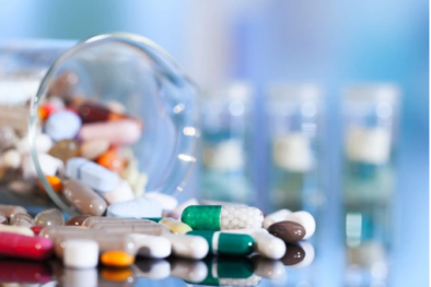 Chuyên gia y tế kiến nghị: Xử nghiêm người kê đơn thuốc kháng sinh không đúng 