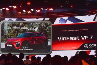 VinFast VF 7 ẵm trọn cú đúp 'giải thưởng chất'