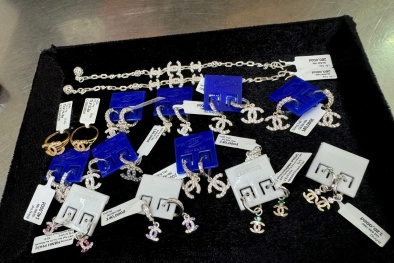 Xử phạt Công ty Vàng bạc đá quý Mỹ Long kinh doanh vàng giả mạo nhãn hiệu