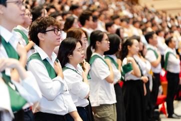 Lễ khai giảng đặc biệt của sinh viên khóa 5 VinUni  