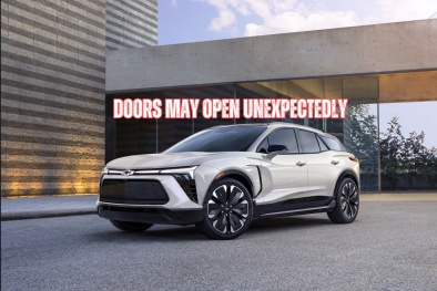 GM triệu hồi các mẫu xe Chevrolet Blazer EV, Equinox EV và Blazer vì lỗi chốt cửa