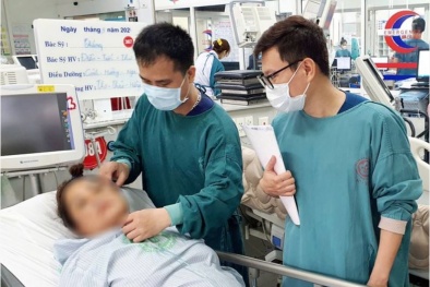 Ngộ độc, nhiễm kiềm chuyển hóa, hạ kali do uống nước quảng bá 'chữa bách bệnh'