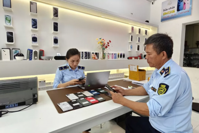 Quảng Bình: Xử phạt đơn vị bán điện thoại iPhone nhập lậu