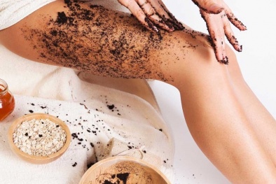 Chuyên gia khuyến cáo và hướng dẫn cách dùng bã cà phê tẩy tế bào chết giúp da mịn màng