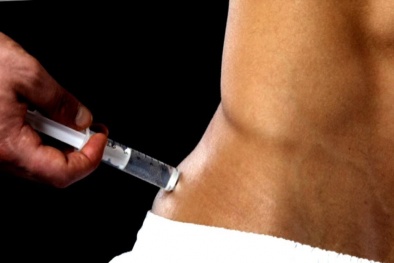 Hiểm họa từ tiêm testosterone để quý ông 'chữa' cảm giác bất an dù không mắc bệnh