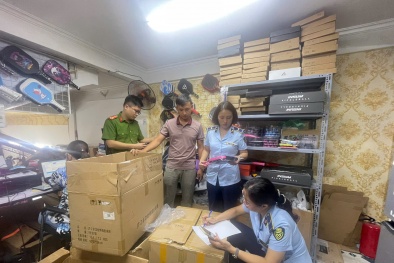 Quảng Ninh: Tạm giữ 3.730 chiếc vợt, bóng pickleball nhập lậu, giả mạo nhãn hiệu